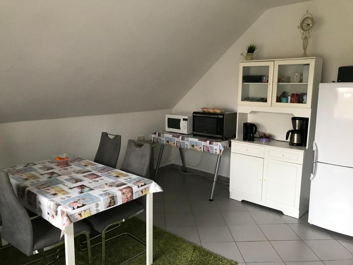 Zum Hoambarg, Kitchen, Balcony, Bathroom Uelsen Exterior foto